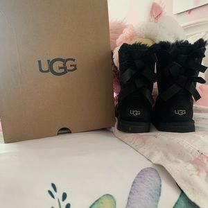 Bailey Bow ll Black Ugg Boots